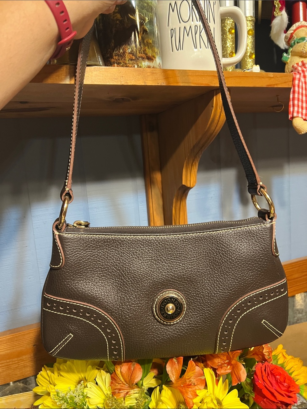 Vtg Dooney & Bourke Classic Brown Leather Shoulder Bag - Women